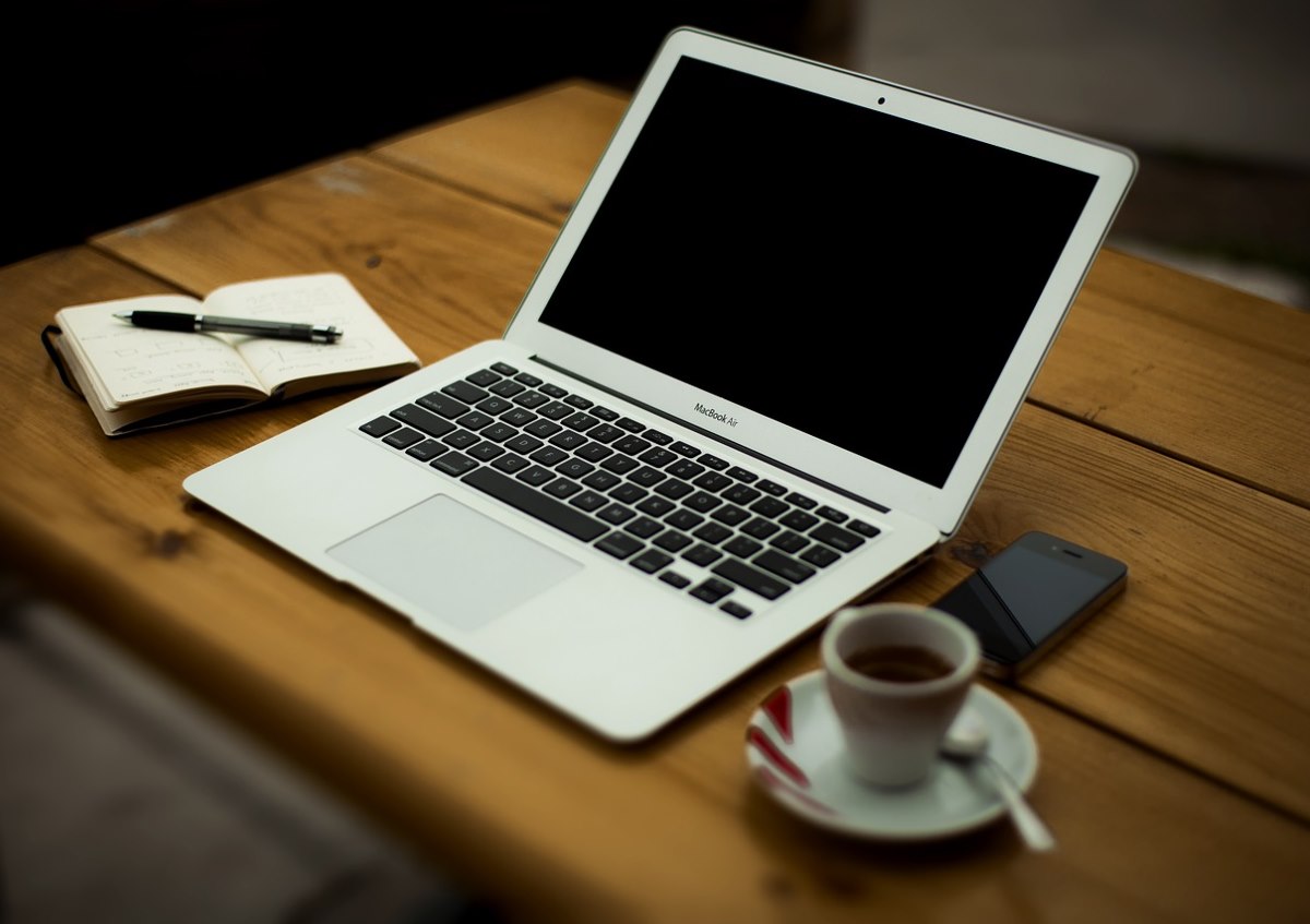 home office 1200 x 847