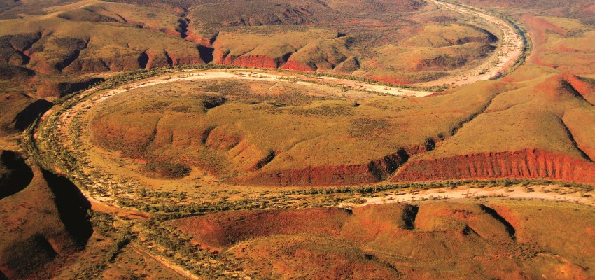 Finke River 3 enhanced 850 x 400